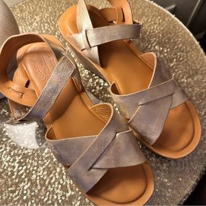 Kork-Ease Gold Wedge Size 10